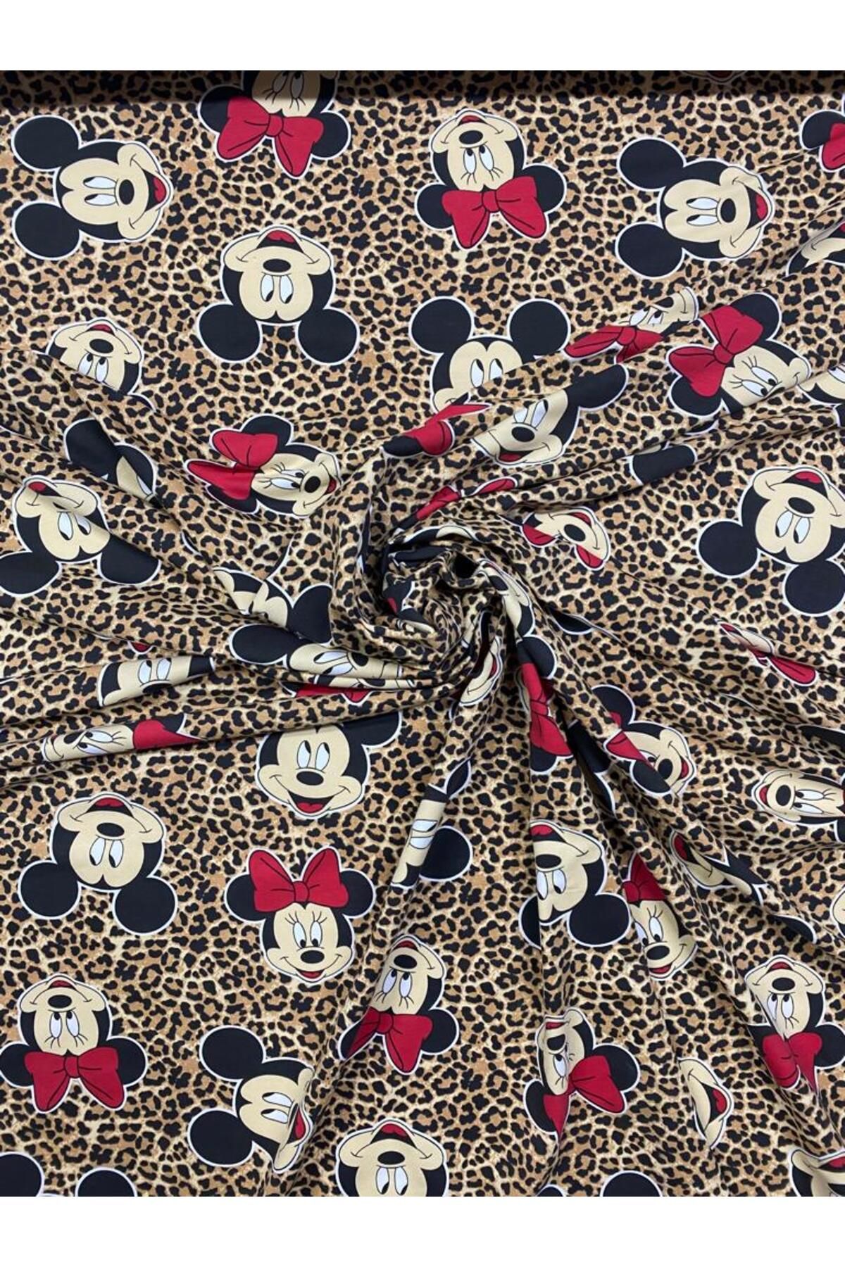 Mickey%20Mouse%20ve%20Minnie%20Mouse%20Karakterli%20İki%20İplik%20Kumaş